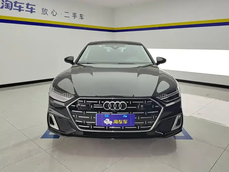 Audi A7L — фото 2
