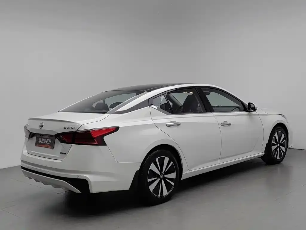 Nissan Teana — фото 4