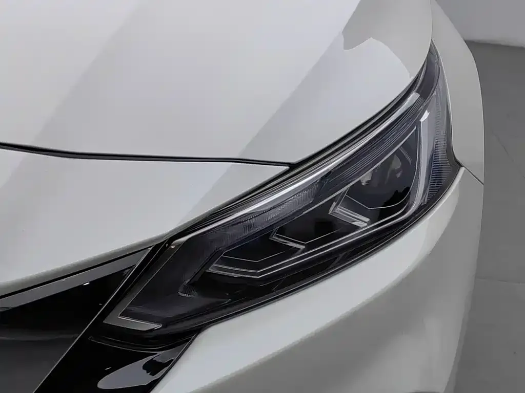 Nissan Teana — фото 10