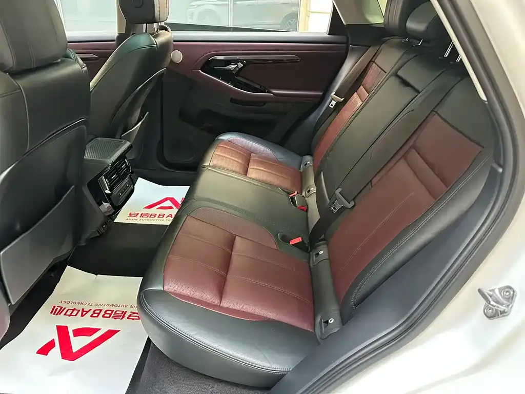 Land Rover Evoque — фото 10