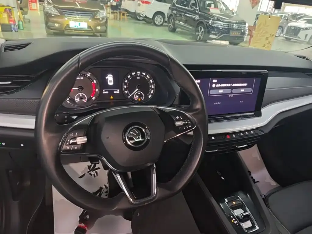 Skoda Octavia — фото 9