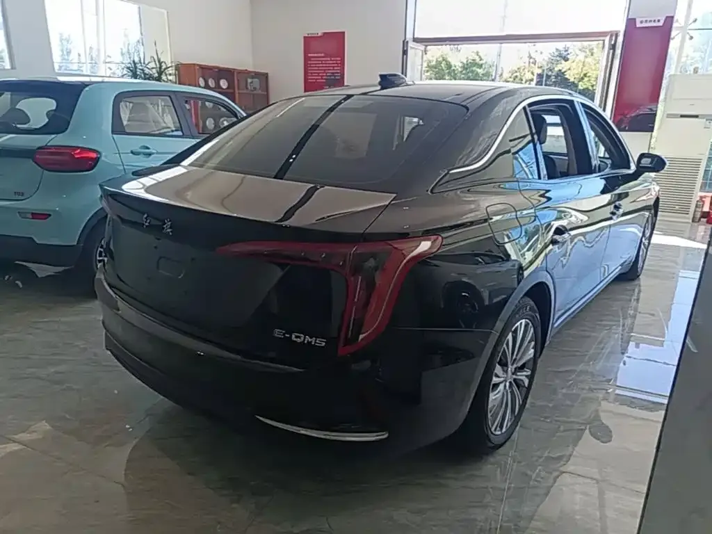 Hongqi E-QM5 — фото 10