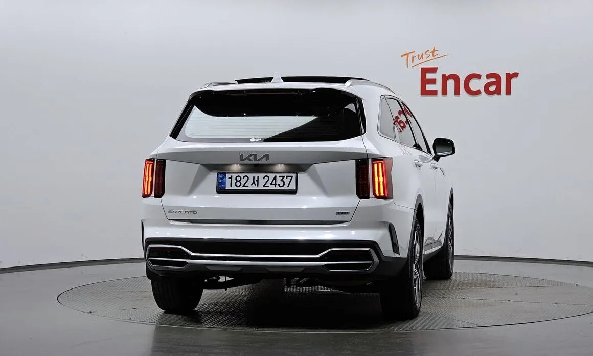 Kia Sorento — фото 3