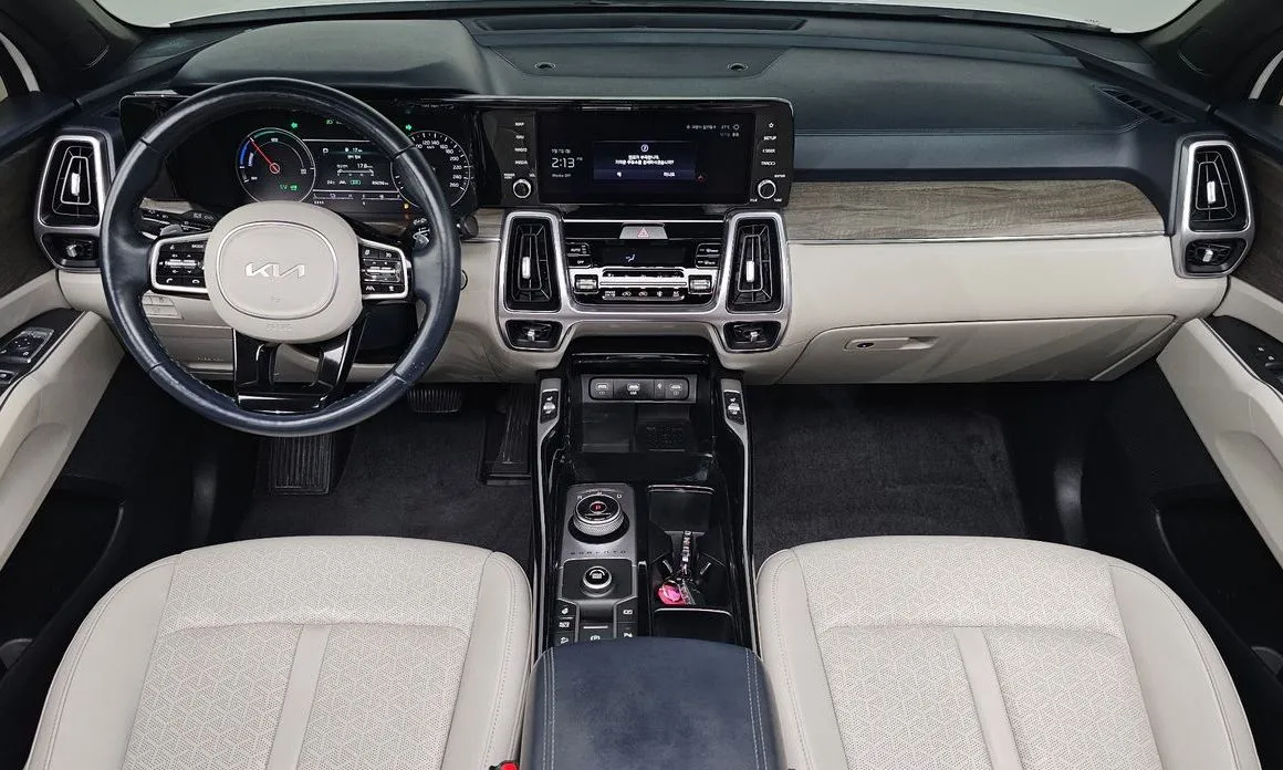 Kia Sorento — фото 7