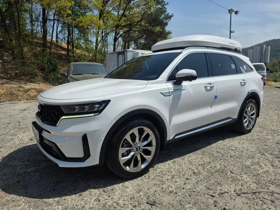 Kia Sorento — фото 8
