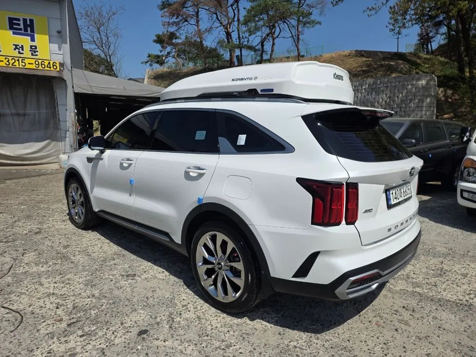 Kia Sorento — фото 6