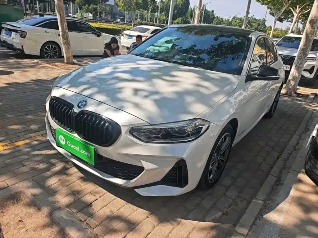 BMW 1 Series — фото 1