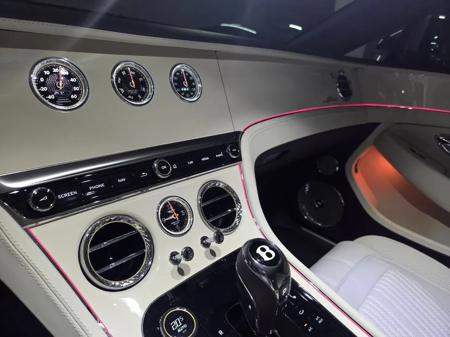 Bentley Continental — фото 10