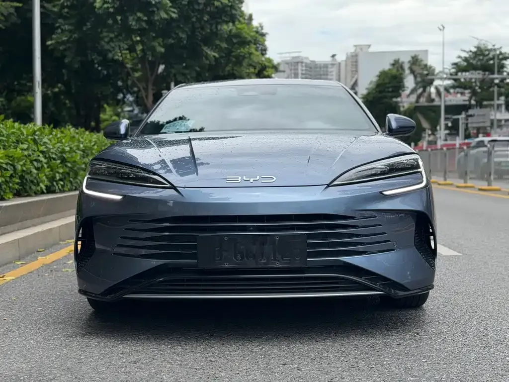 BYD Seal — фото 9