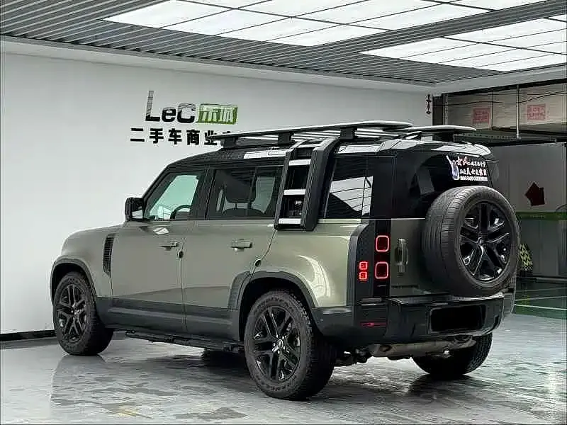 Land Rover Defender — фото 3