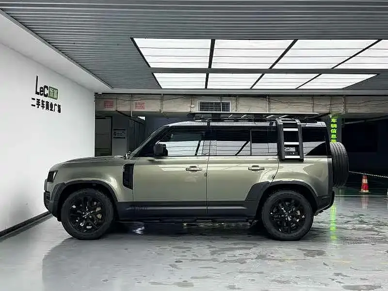 Land Rover Defender — фото 2