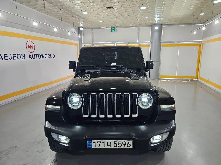 Jeep Wrangler — фото 2
