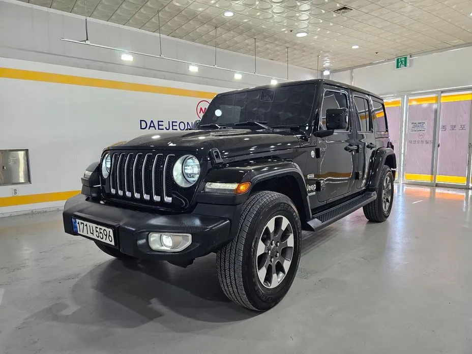 Jeep Wrangler — фото 10