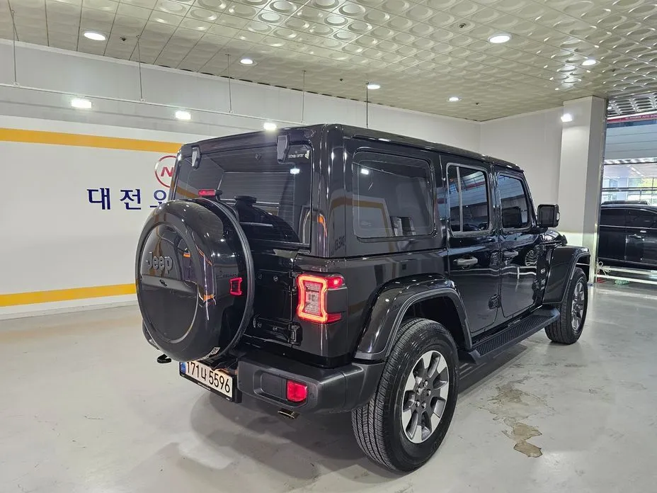 Jeep Wrangler — фото 4