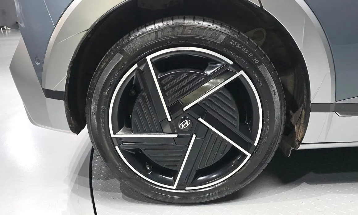 Hyundai Ioniq5 — фото 8