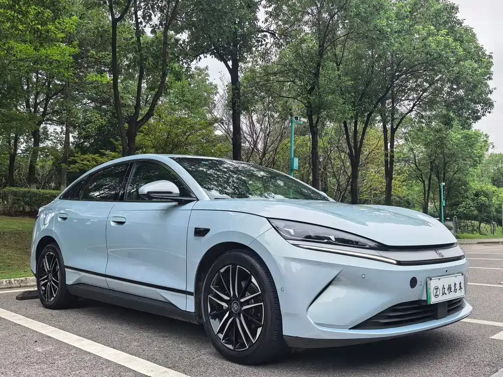 BYD Qin L — фото 7
