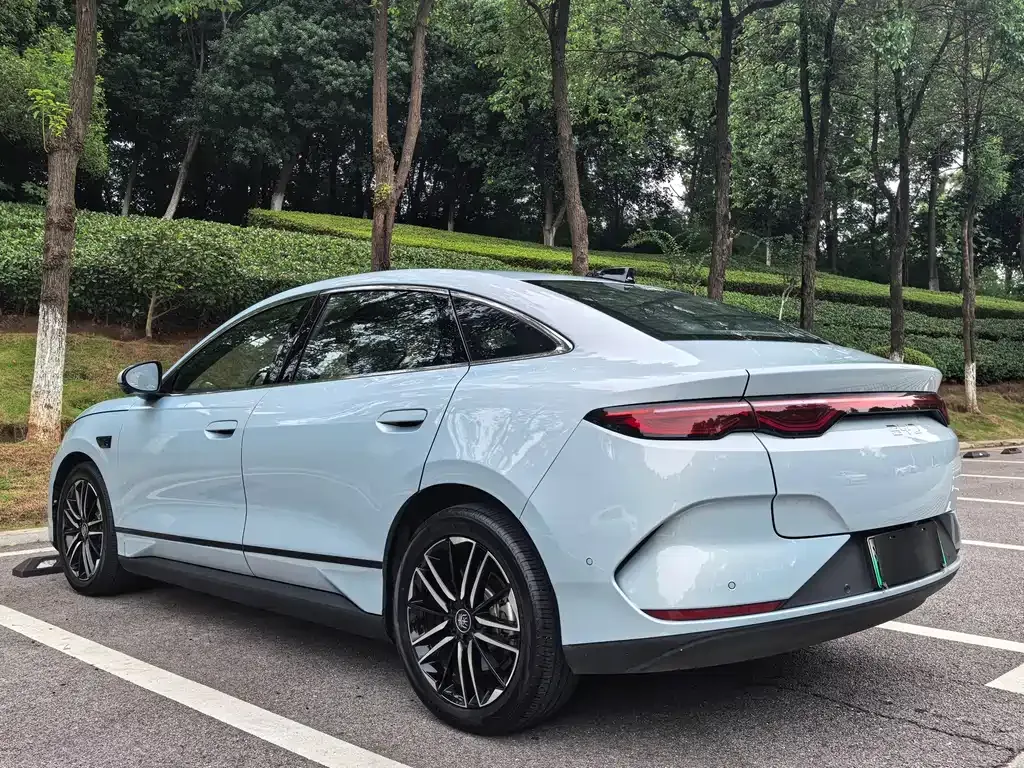 BYD Qin L — фото 8