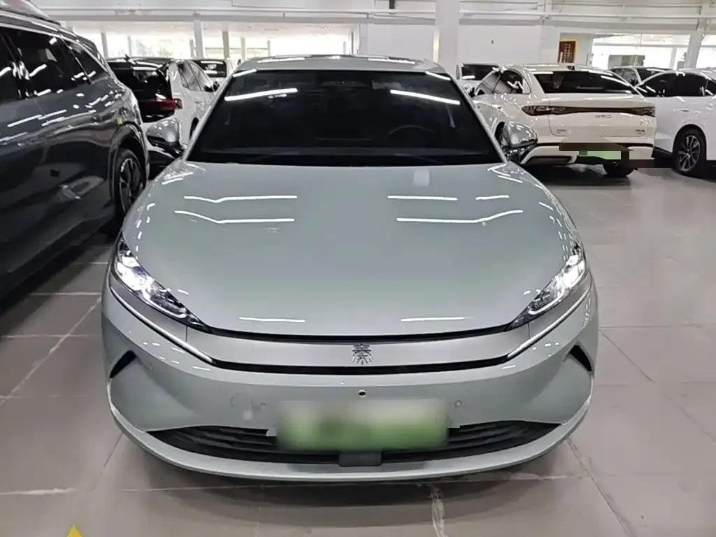 BYD Qin L — фото 9