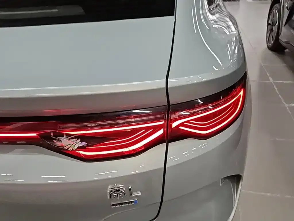 BYD Qin L — фото 2