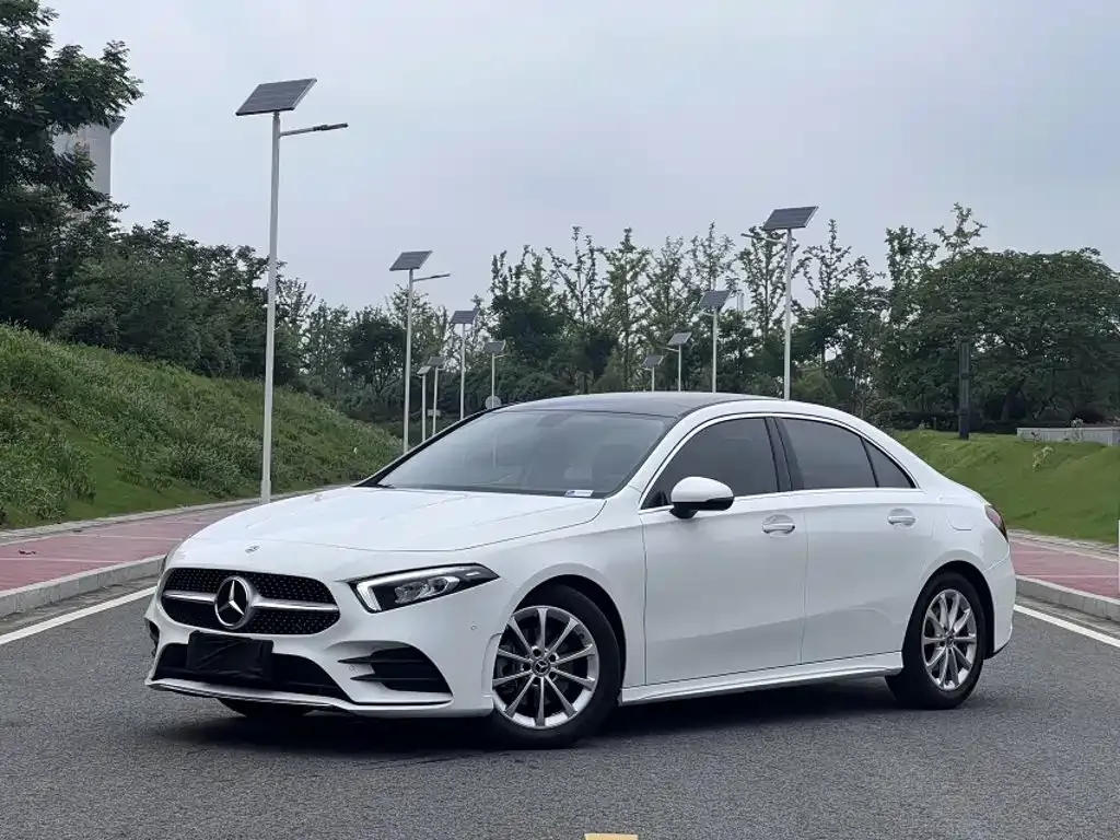 Mercedes-Benz A-Class — фото 1