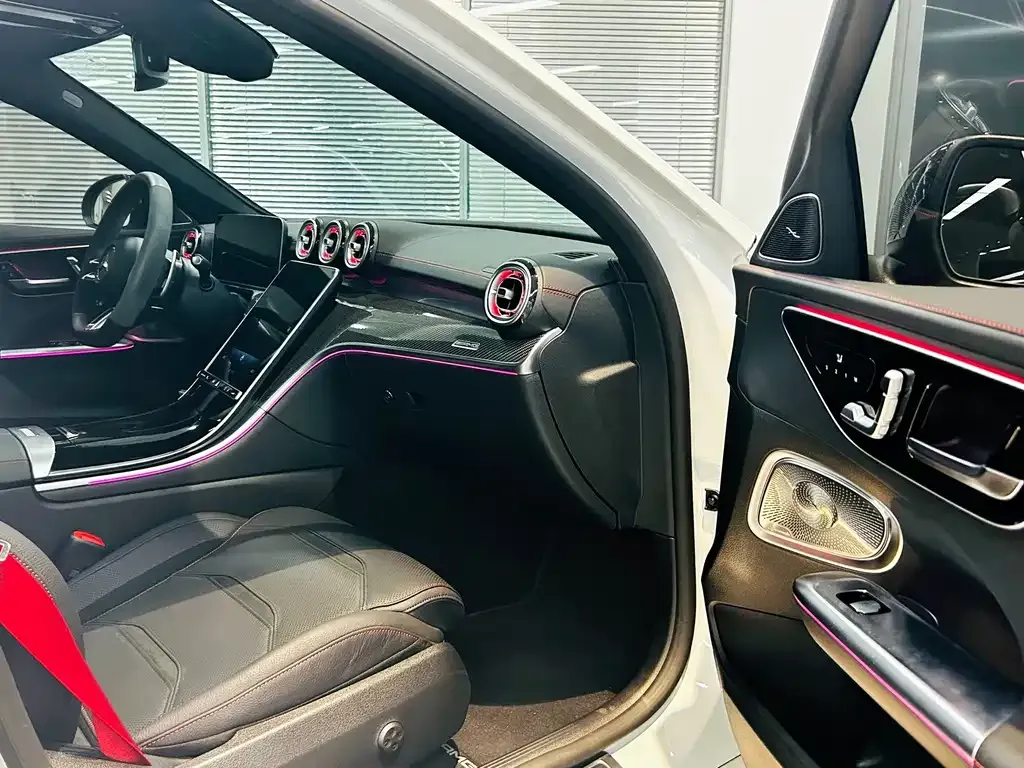 Mercedes-Benz C-Class AMG — фото 7
