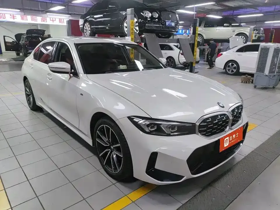 BMW 3 Series — фото 1