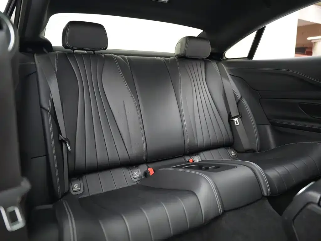 Mercedes-Benz E-Class (Import) — фото 7