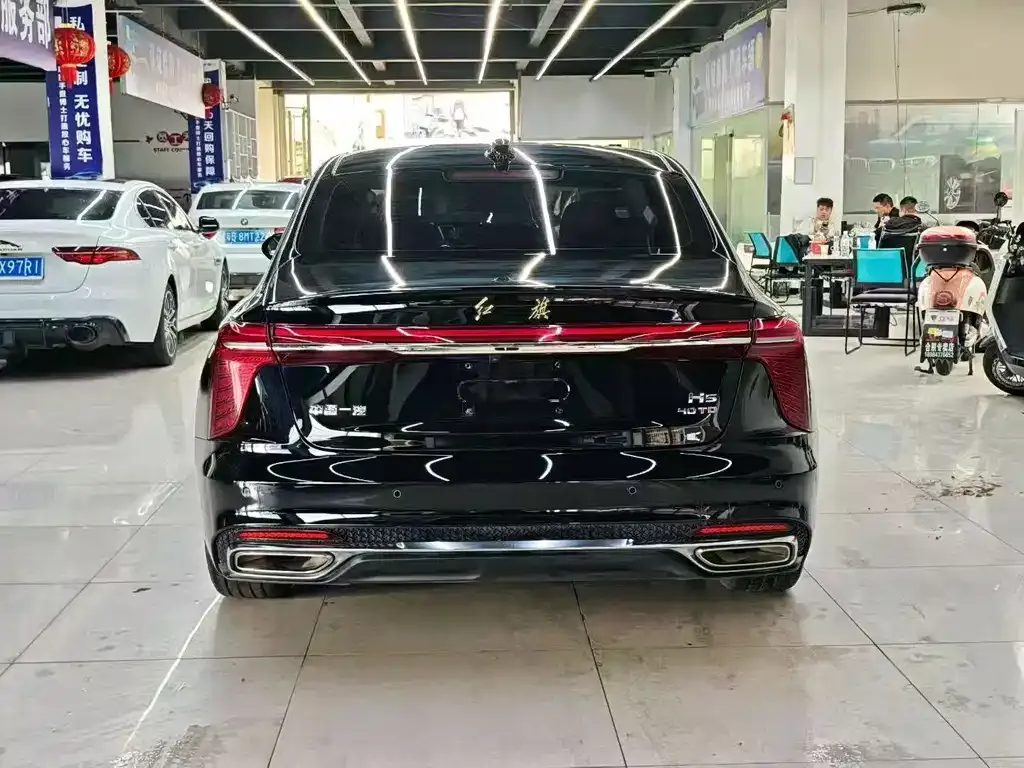 Hongqi H5 — фото 5