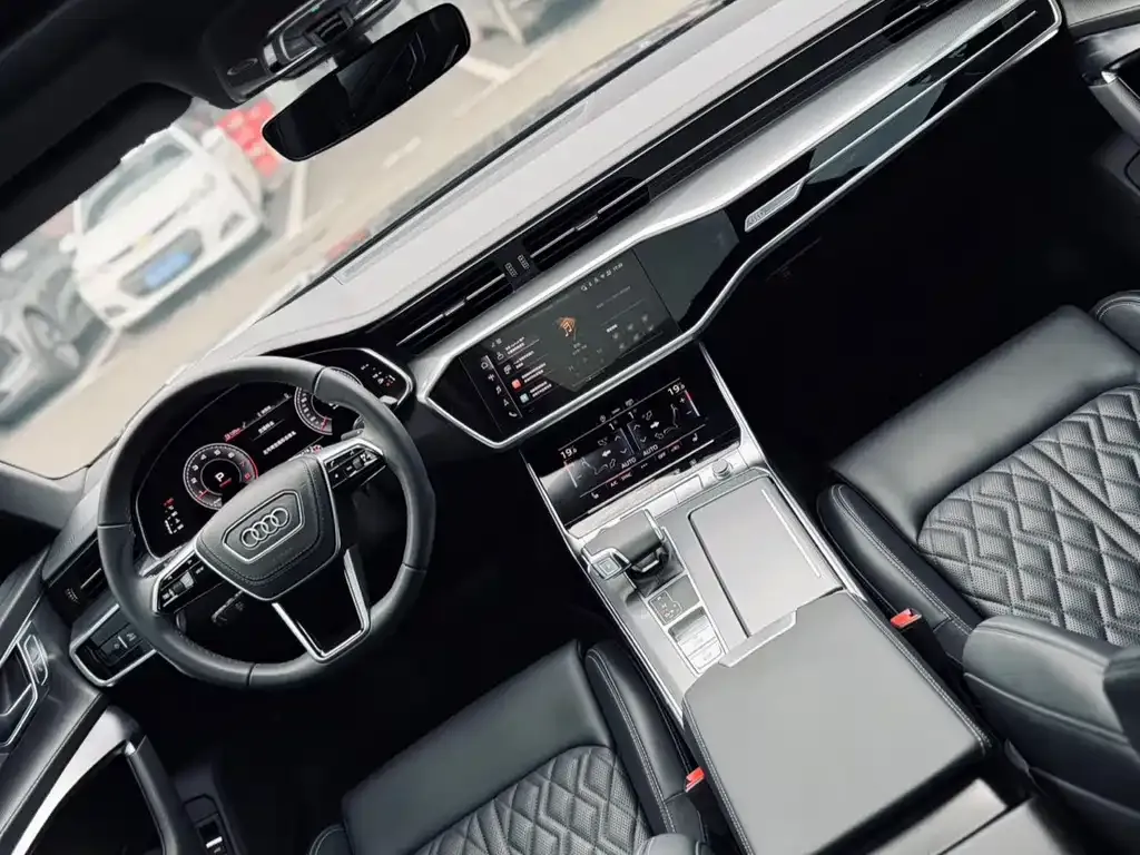 Audi A6L — фото 7
