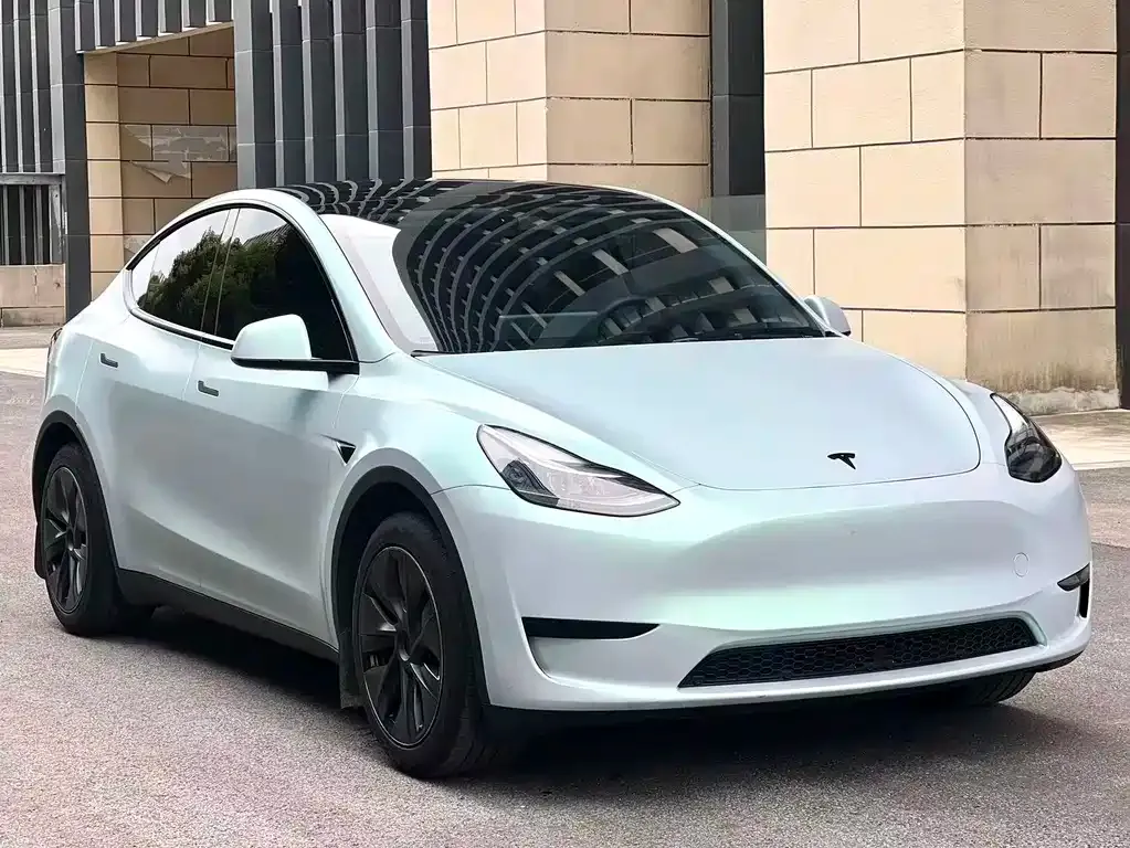 Tesla Model Y — фото 5
