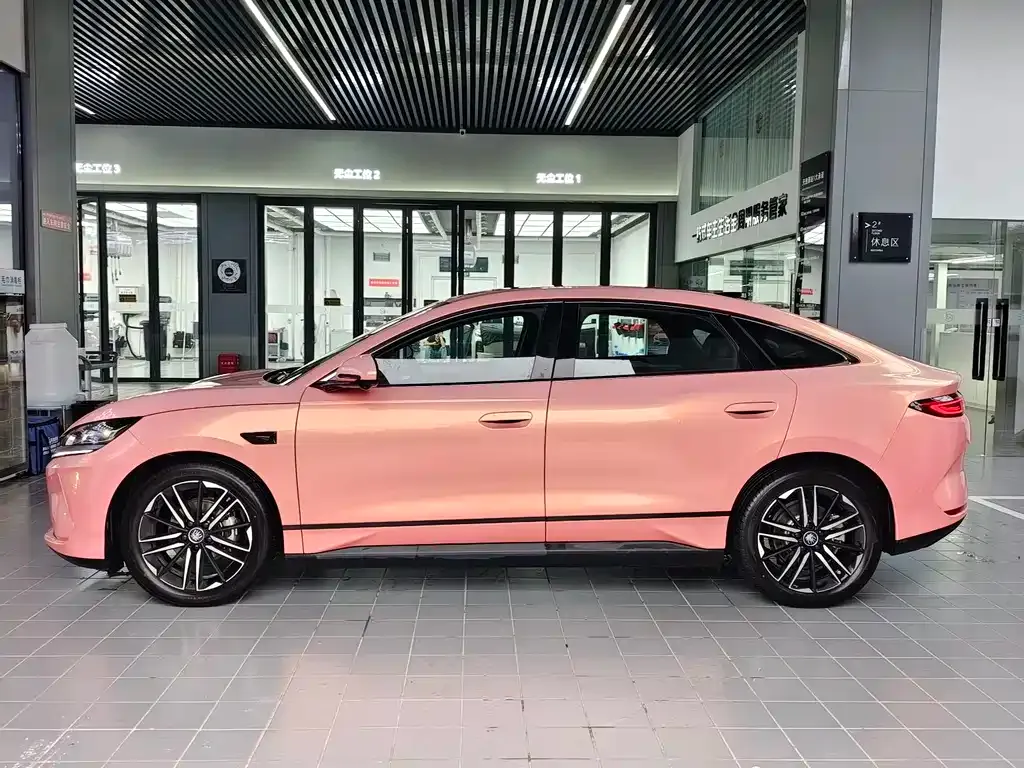 BYD Qin L — фото 10