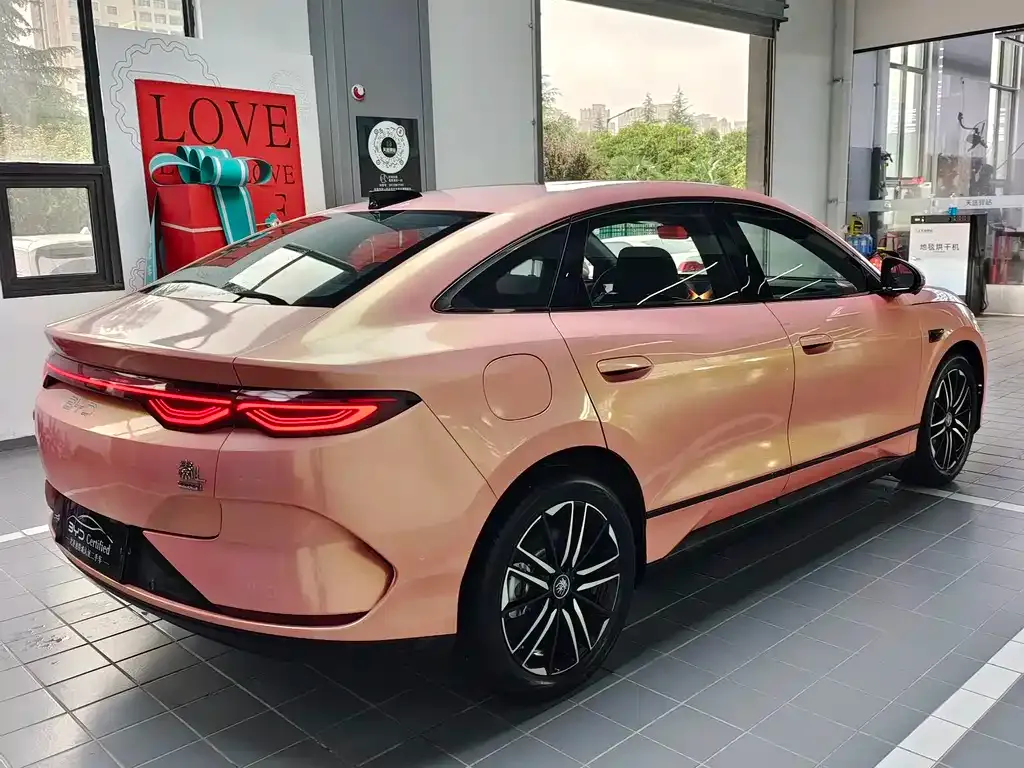 BYD Qin L — фото 2