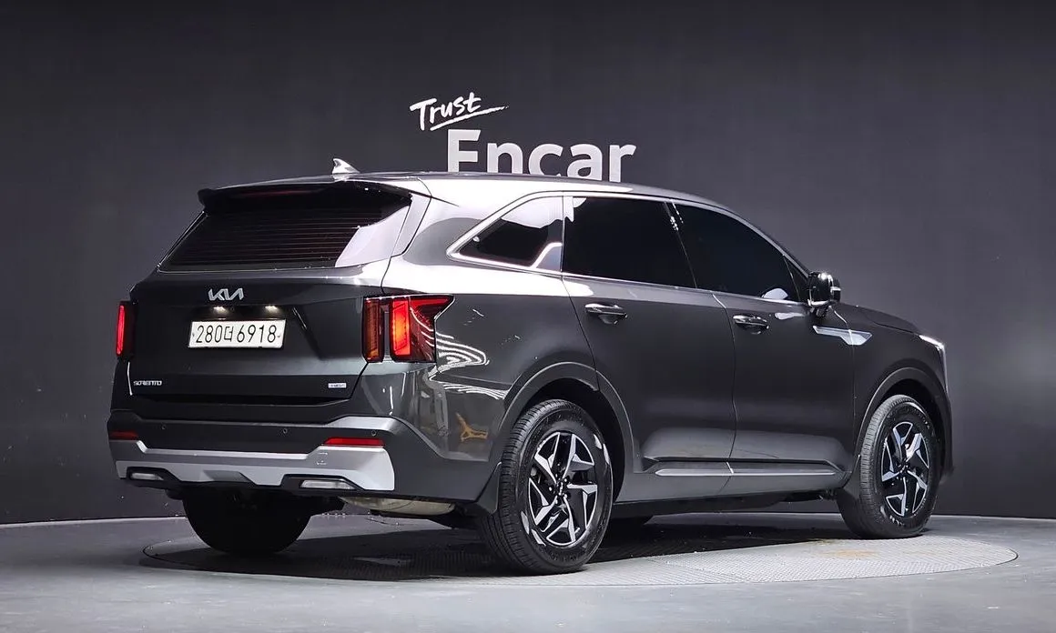 Kia Sorento — фото 5