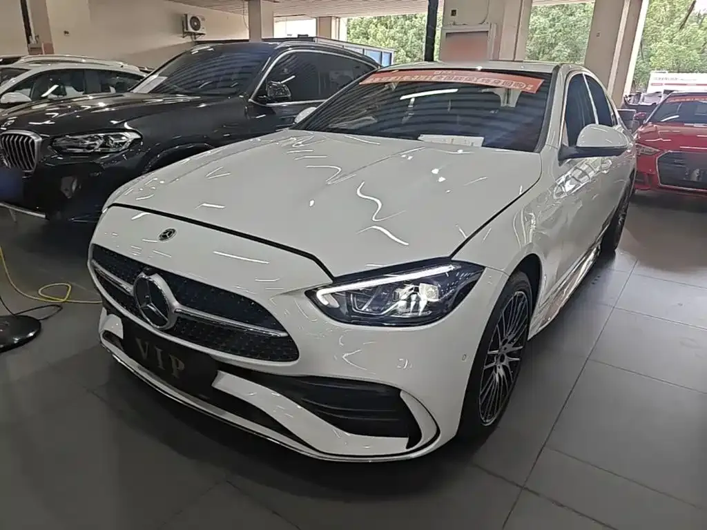 Mercedes-Benz C-Class — фото 1