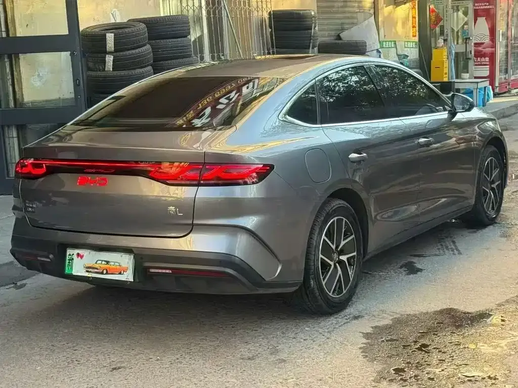 BYD Qin L — фото 7