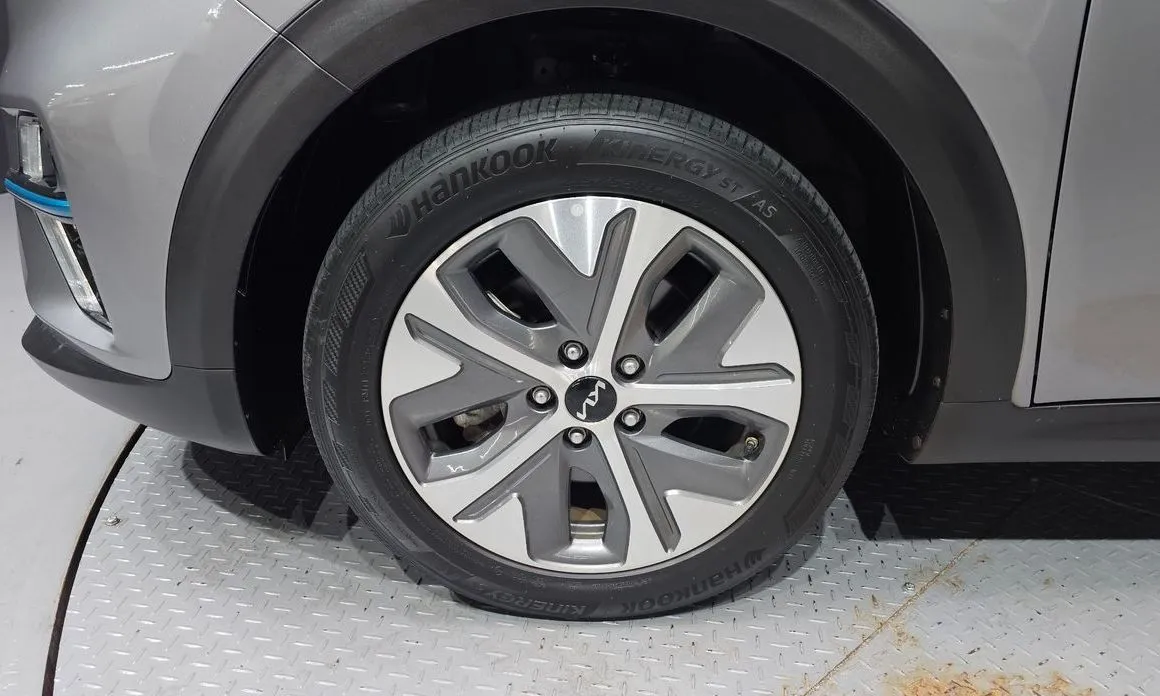 Kia Niro — фото 10