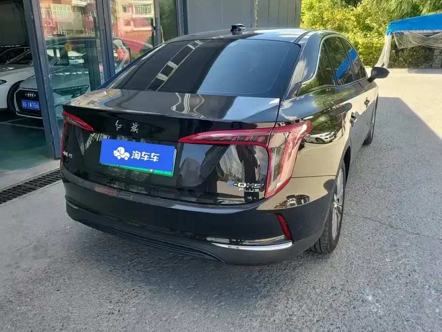 Hongqi E-QM5 — фото 6