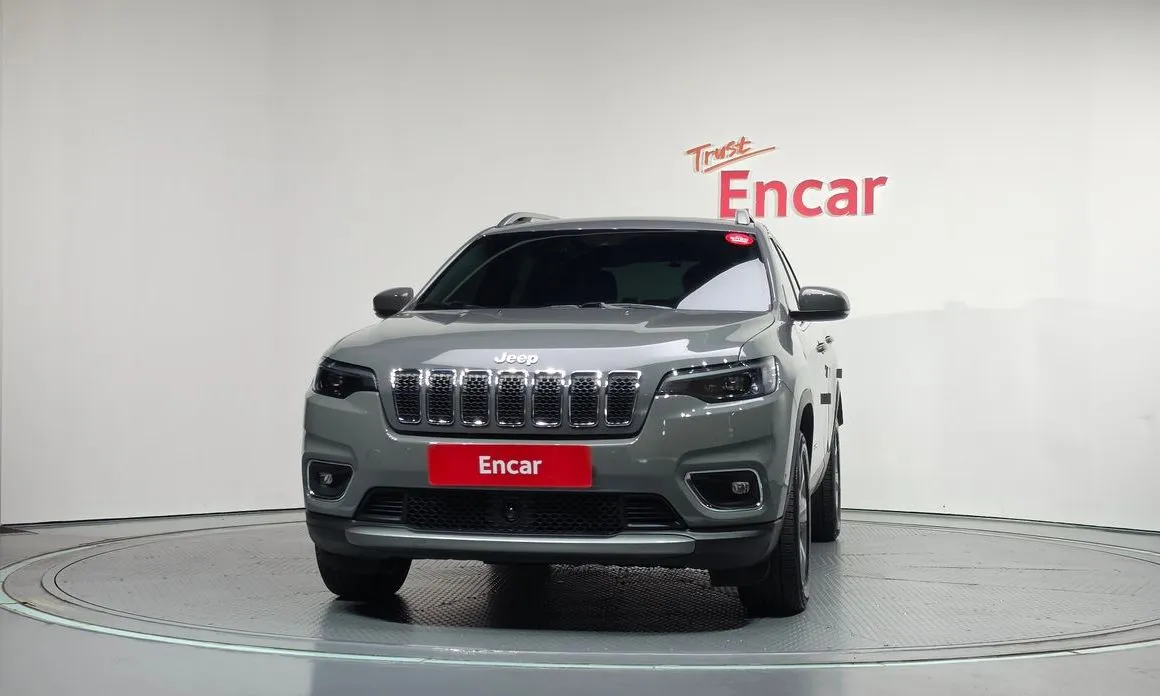 Jeep Cherokee — фото 7
