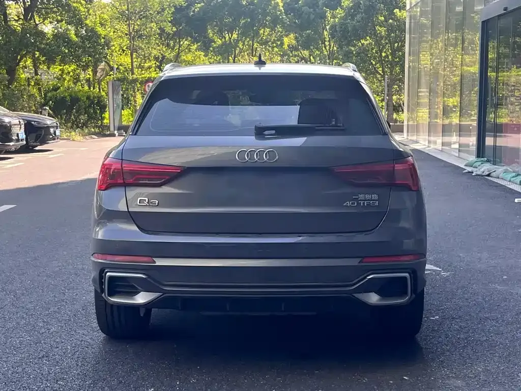 Audi Q3 — фото 8