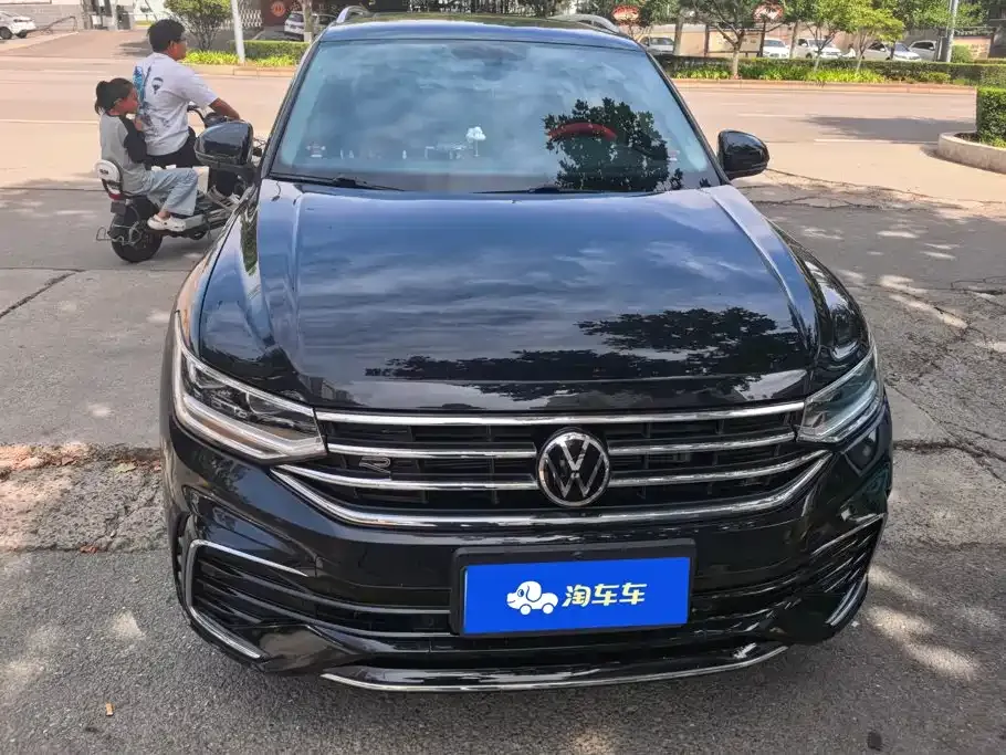 Volkswagen Tiguan L — фото 5