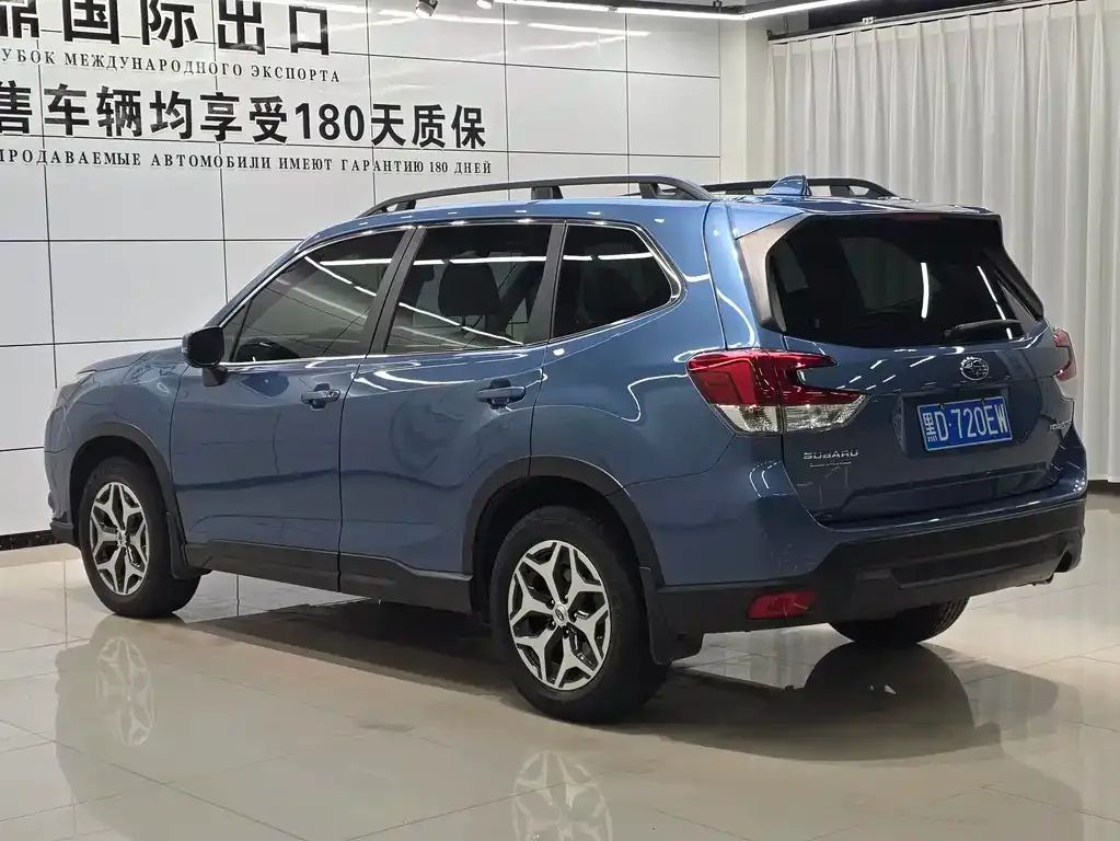 Subaru Forester — фото 8