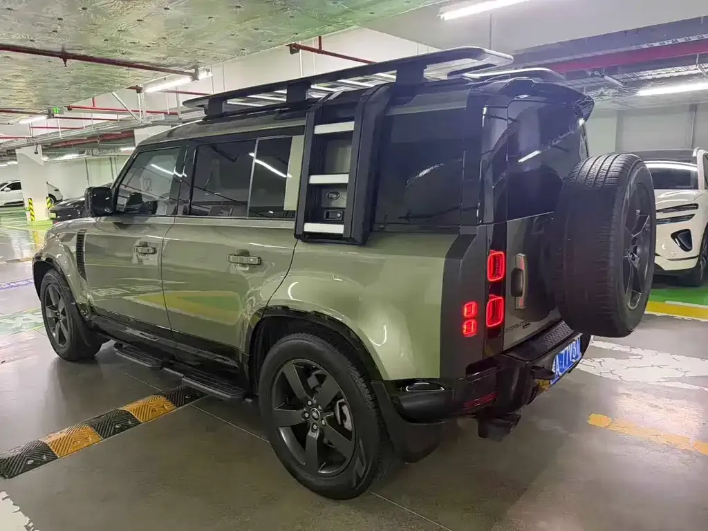 Land Rover Defender — фото 5