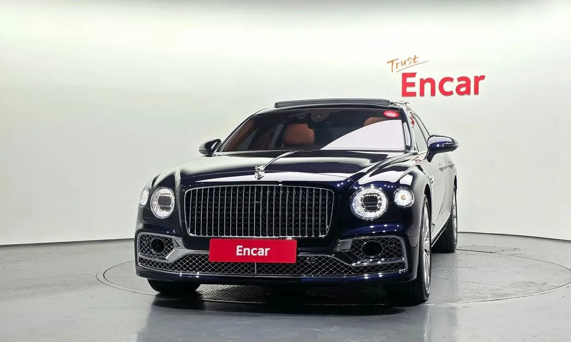 Bentley Flying Spur — фото 6