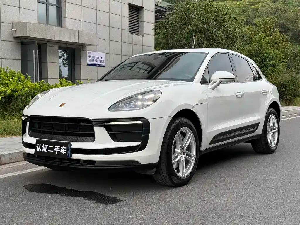 Porsche Macan — фото 1