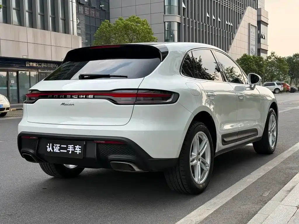 Porsche Macan — фото 5