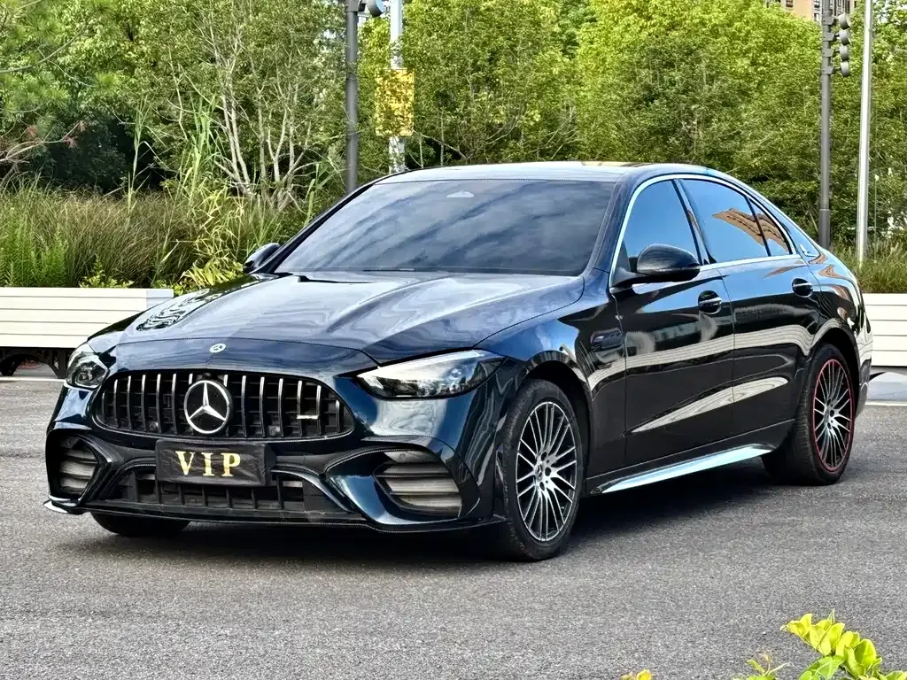 Mercedes-Benz C-Class — фото 1