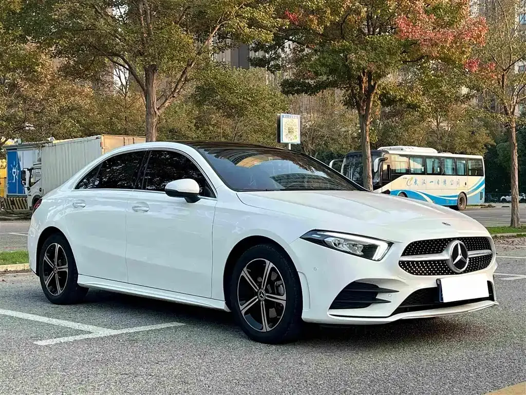 Mercedes-Benz A-Class — фото 10