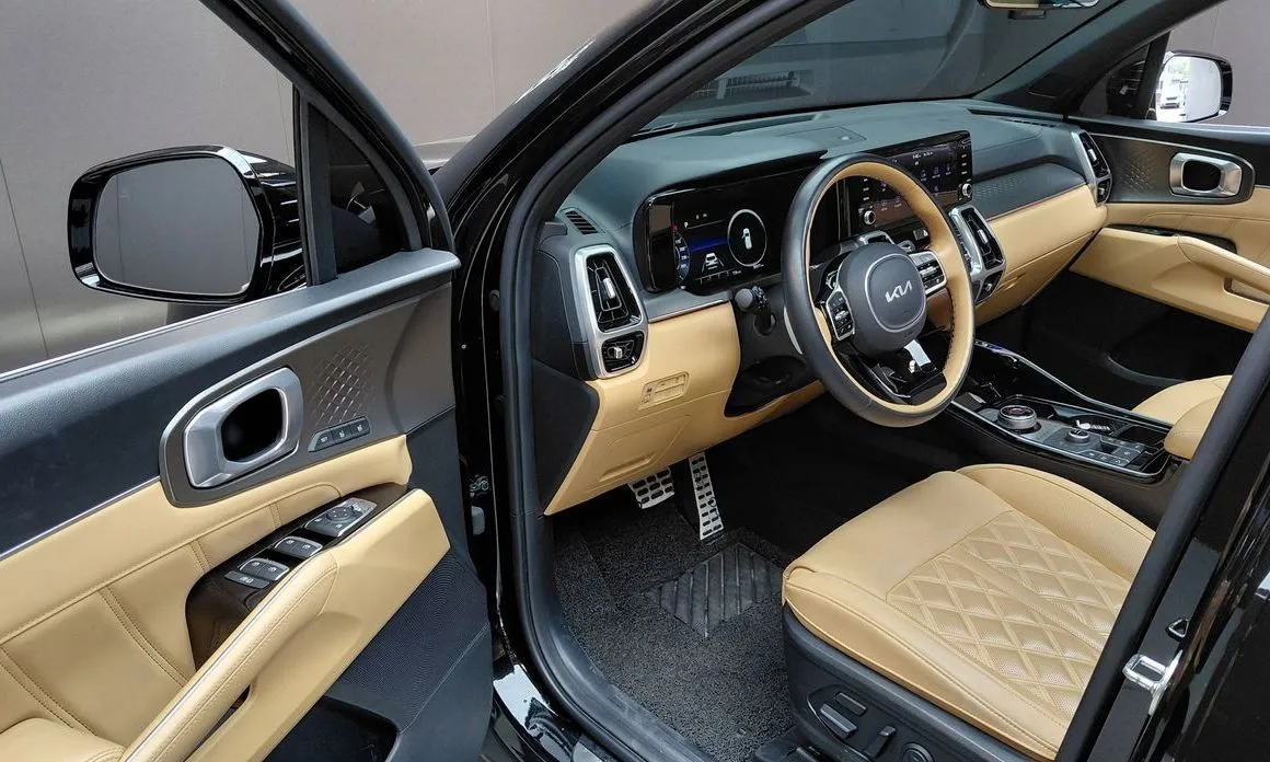 Kia Sorento — фото 9