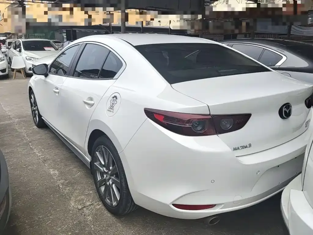 Mazda 3 Axela — фото 9