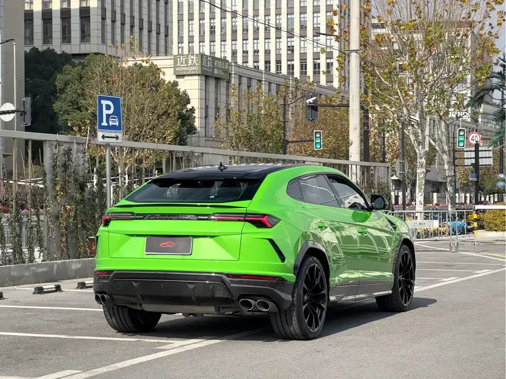 Lamborghini Urus — фото 8